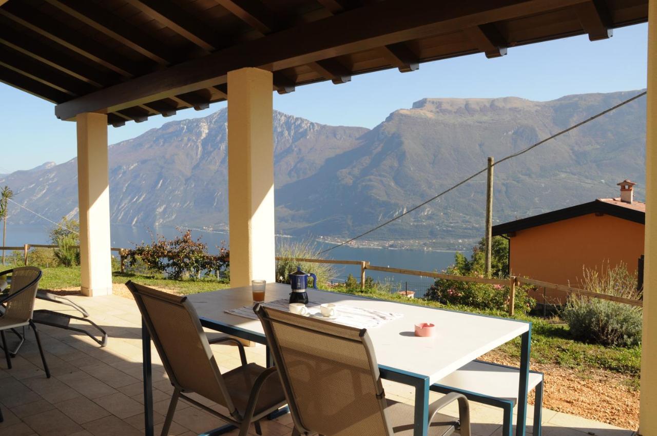 Villetta 56 Blu Yellow And Red Lake View Garden Private Parking By Garda Domus Mea Tremosine Zewnętrze zdjęcie