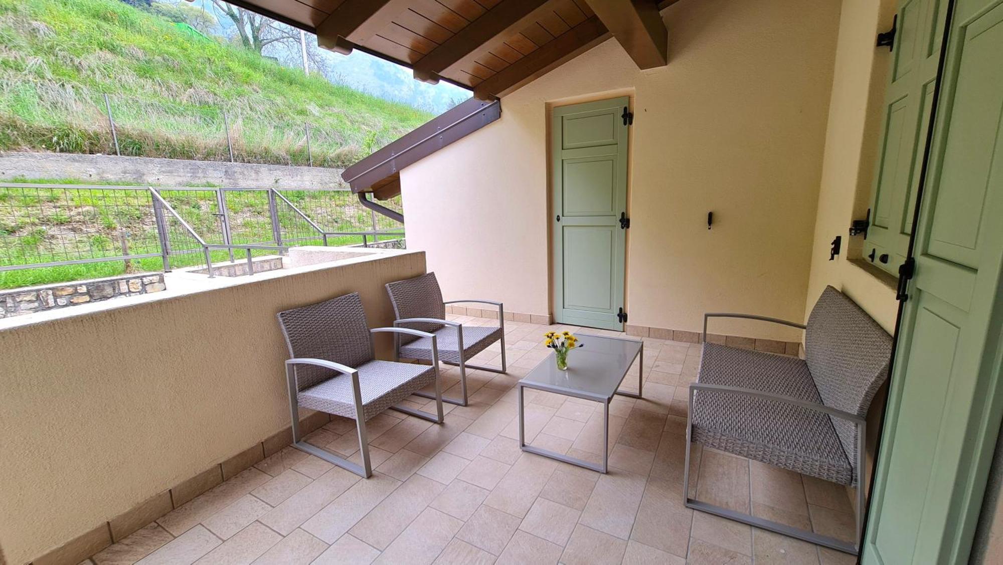 Villetta 56 Blu Yellow And Red Lake View Garden Private Parking By Garda Domus Mea Tremosine Zewnętrze zdjęcie